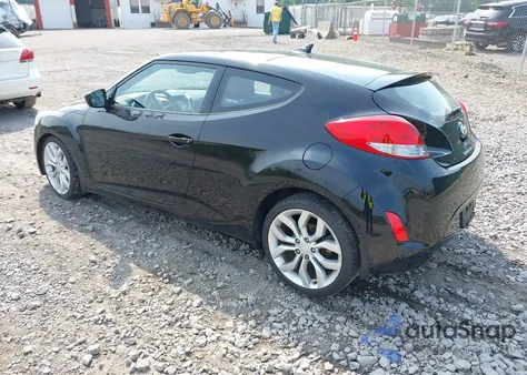 2012 Hyundai Veloster Base W/Red/Black из США, поврежденный, VIN KMHTC6ADXCU053810
